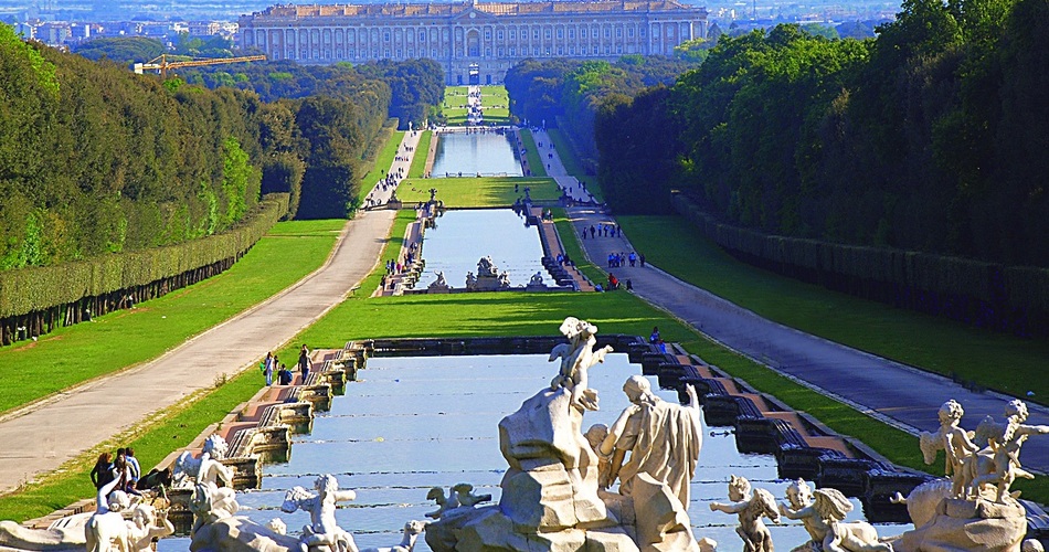 Tour of the Royal Palace of Caserta and underground Naples