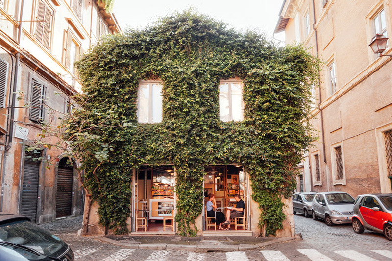 THE CASETTA IN MONTI